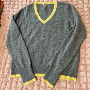 Nouveaux 100% cashmere v neck sweater